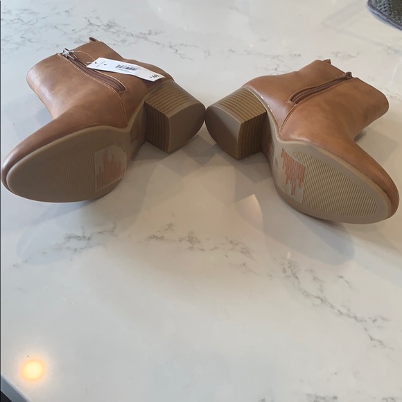 Joe fresh booties - Picture 6 of 6